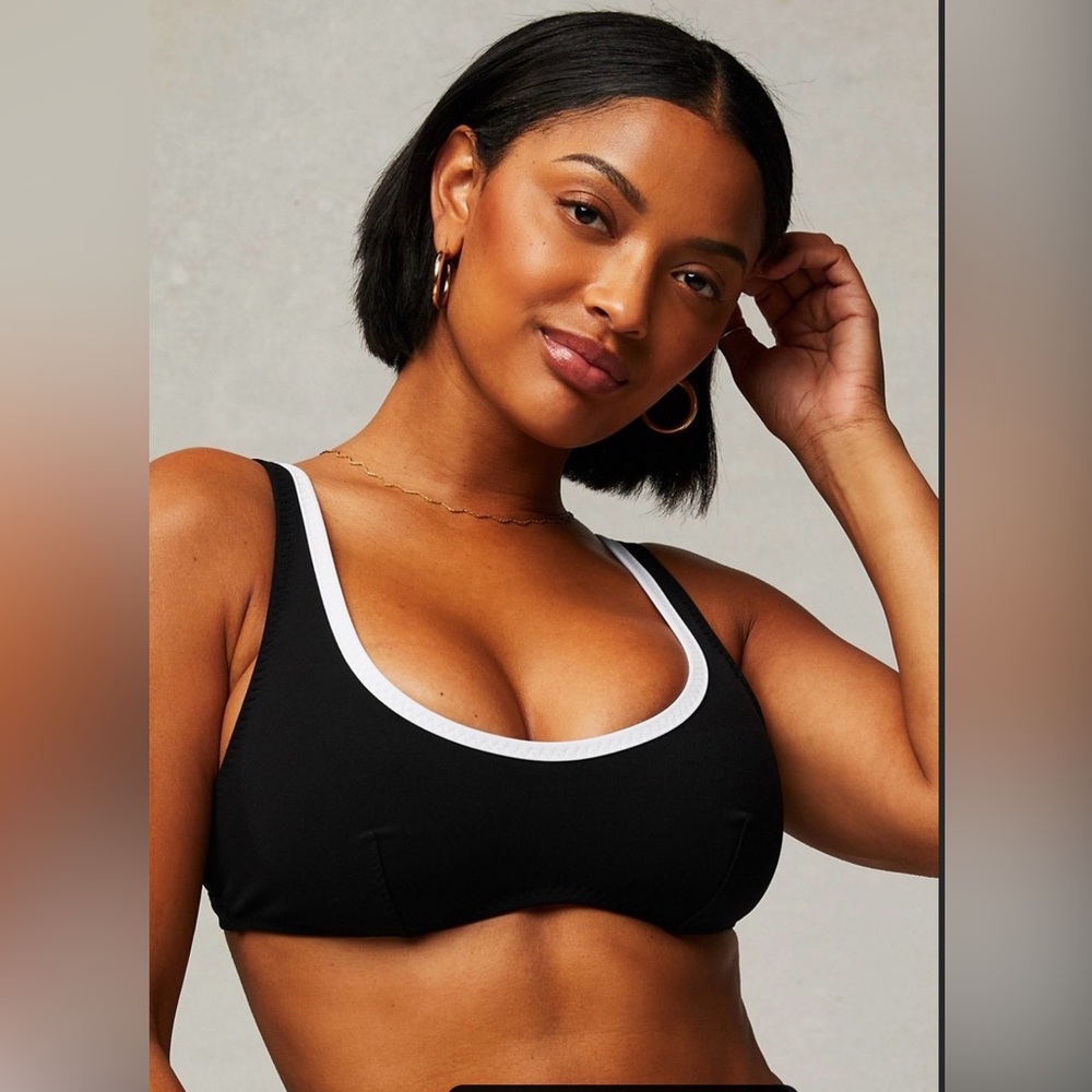 Fabletics Sunset scoop swim top Black with White Trim NWT - SZ L